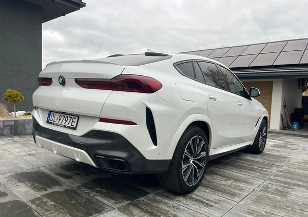 BMW X6 cena 270000 przebieg: 118000, rok produkcji 2019 z Praszka małe 121